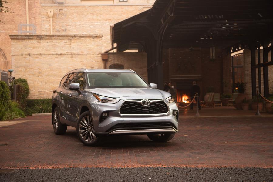  Toyota Highlander Platinum AWD 2019 года  (NA) (фото 40 из 41)